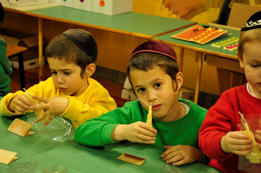 גלריית מאחורי הדבש – תמונה 77