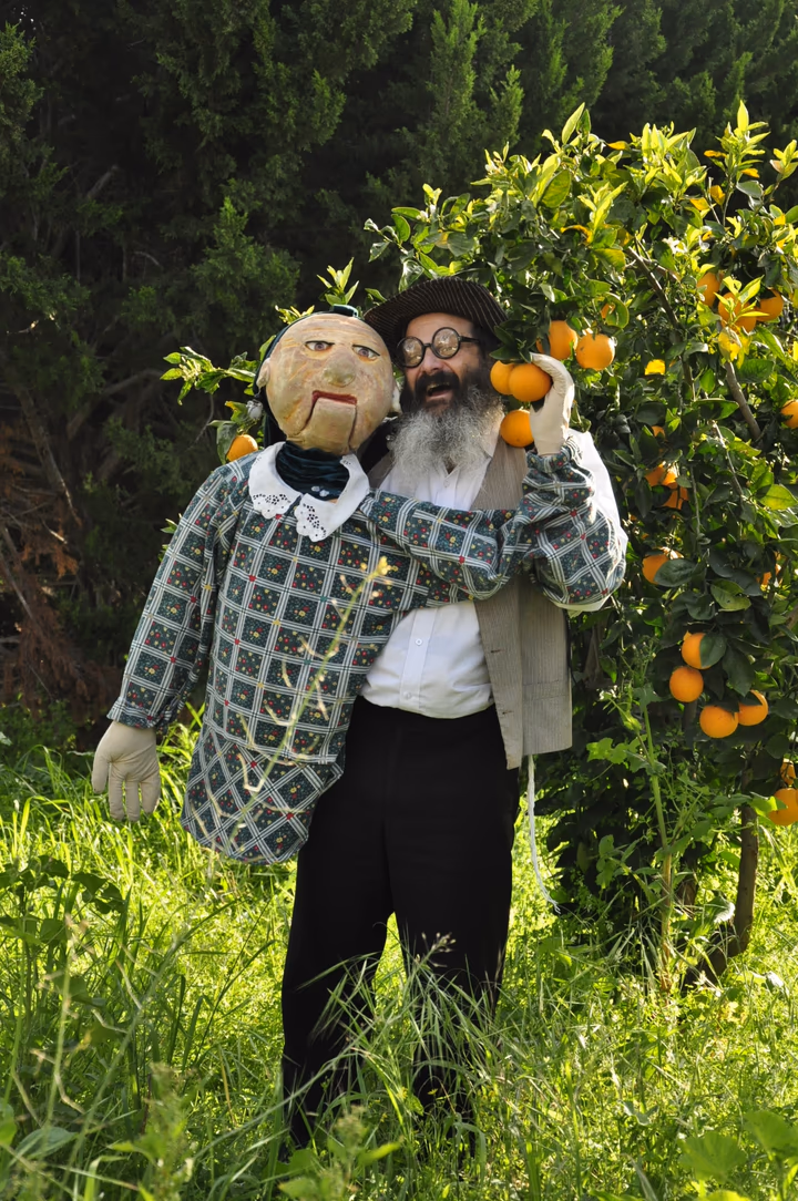 גלריית מאחורי הדבש – תמונה 96
