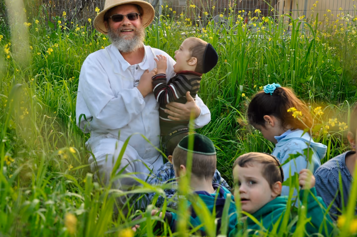 גלריית מאחורי הדבש – תמונה 199
