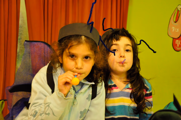 גלריית מאחורי הדבש – תמונה 407