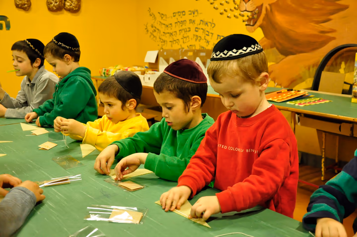 גלריית מאחורי הדבש – תמונה 159