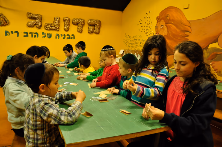 גלריית מאחורי הדבש – תמונה 15