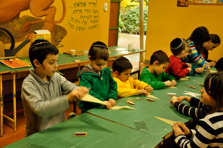 גלריית מאחורי הדבש – תמונה 286