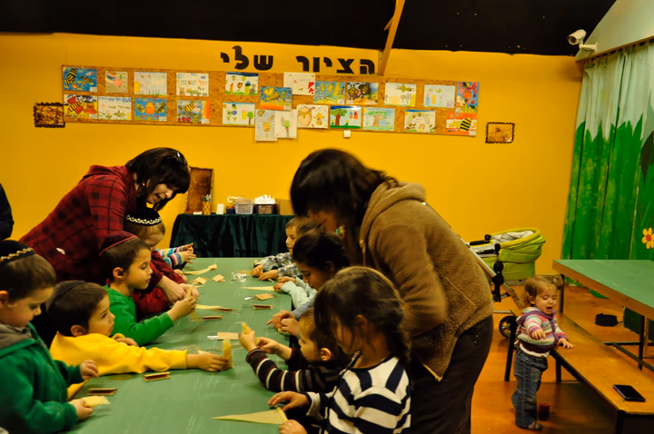 גלריית מאחורי הדבש – תמונה 73