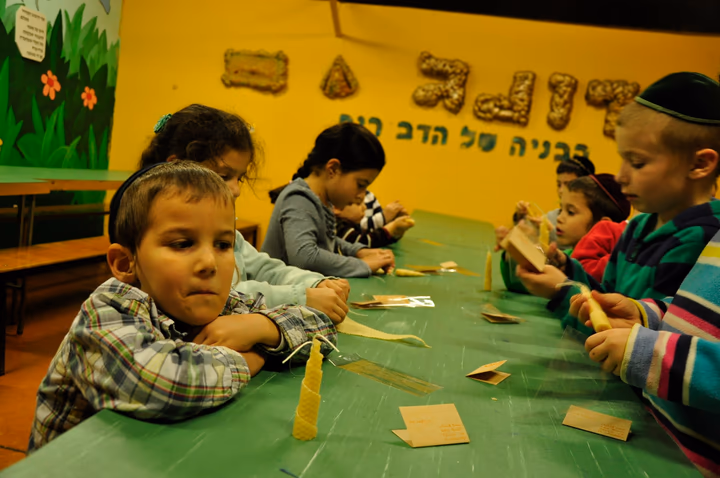 גלריית מאחורי הדבש – תמונה 462
