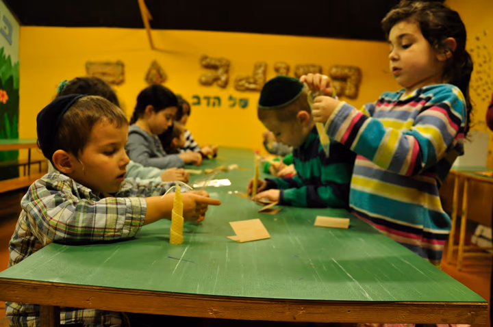 גלריית מאחורי הדבש – תמונה 154
