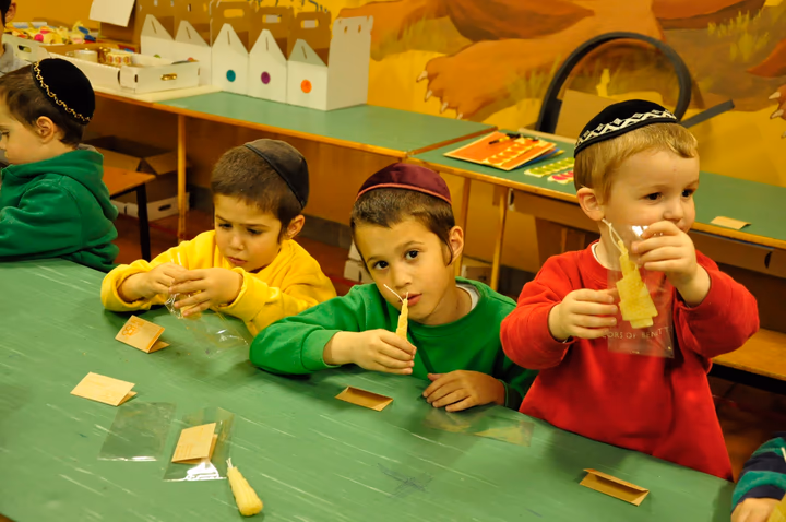 גלריית מאחורי הדבש – תמונה 6